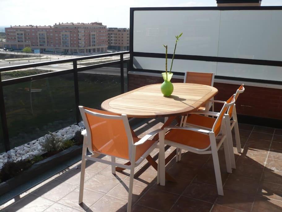 Apartamento Atico, Piscina, Aire Acondicionado, WI-FI, Parking Gratis, Gran Terraza Arroyo de la Encomienda Exterior foto